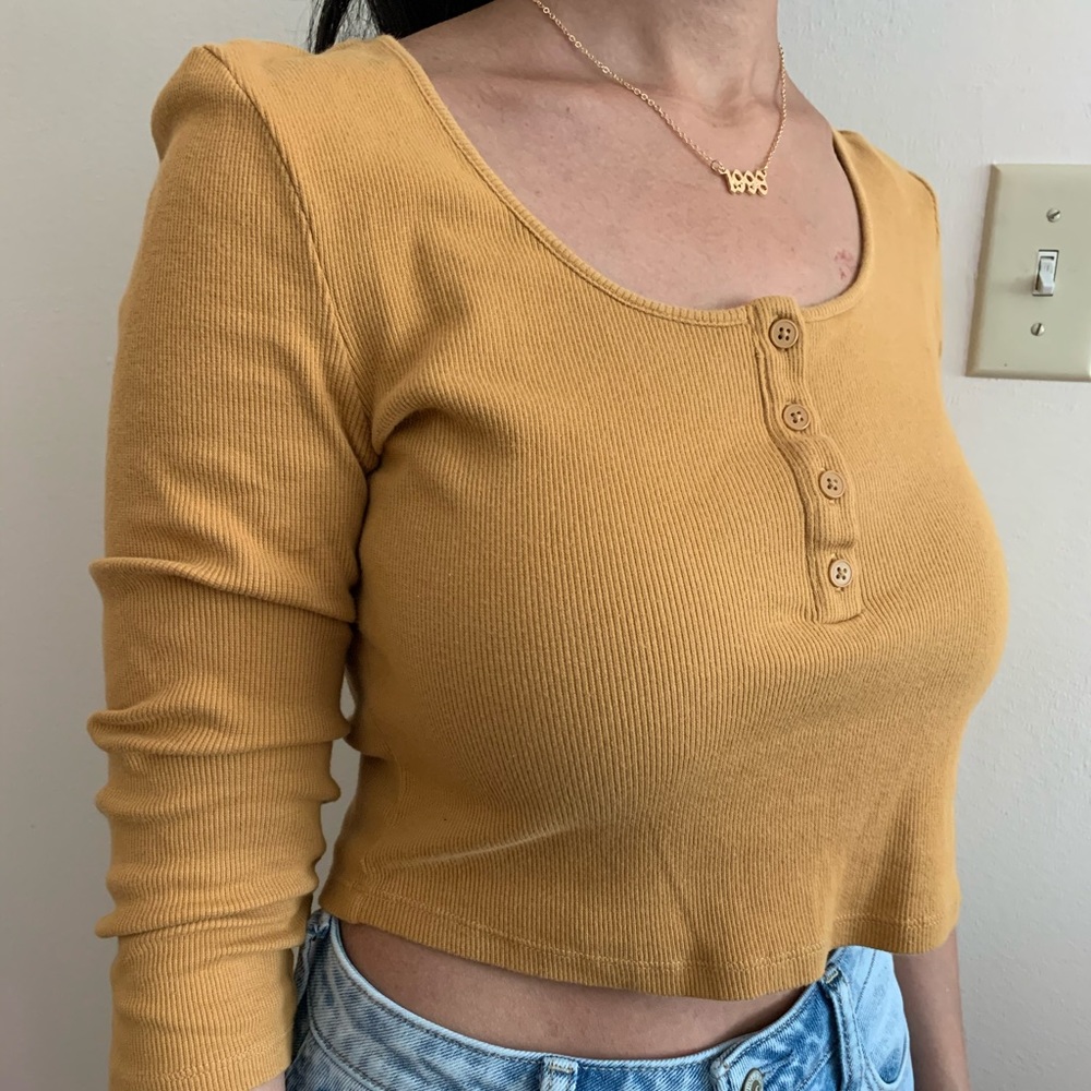 Forever 21 Cropped Henley